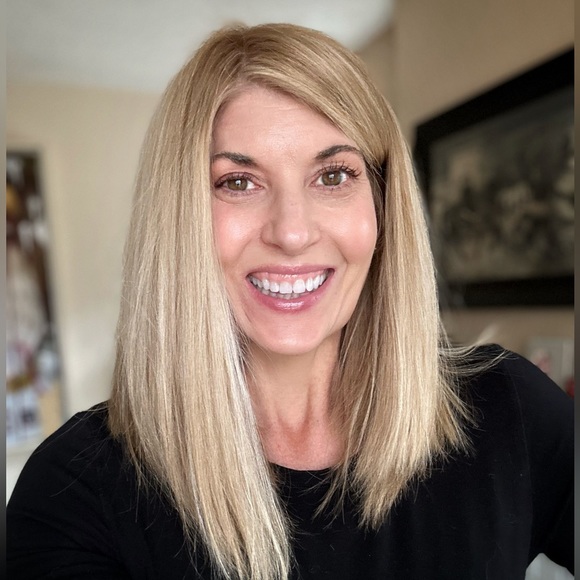 Meet your Posher, Lizzy! - Picture 1 of 1